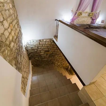 Appartamento Di Lucrezia Apartment
